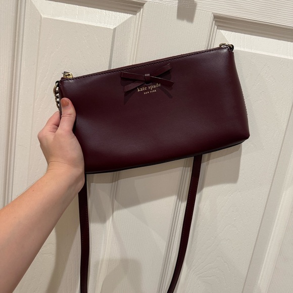 Kate Spade Sawyer Street Declan Burgandy Crossbody - Picture 1 of 12